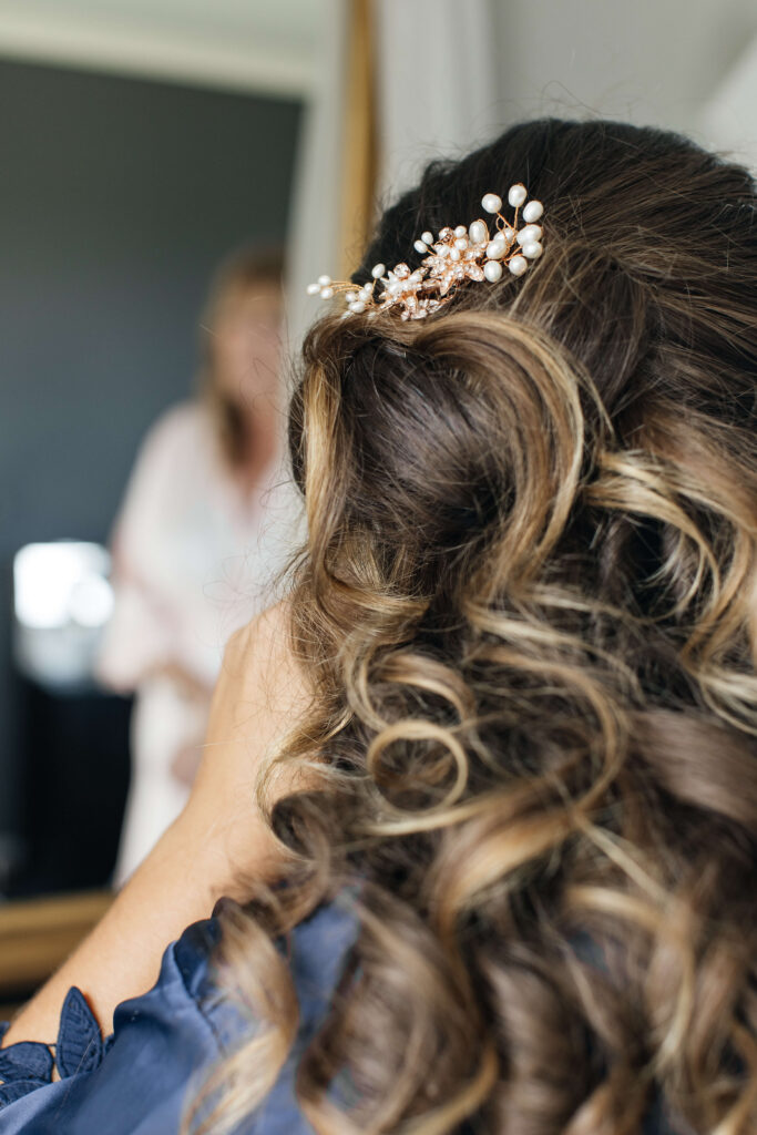 bride gets ready in Karapiro