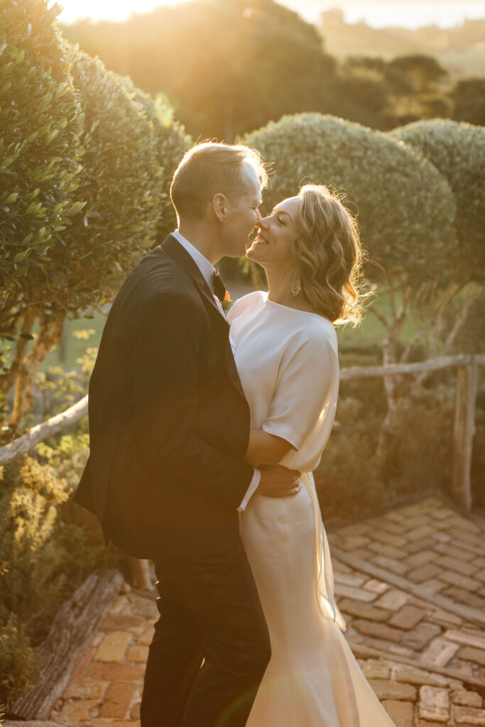 Wedding sunset photos at Mudbrick on Waiheke Island