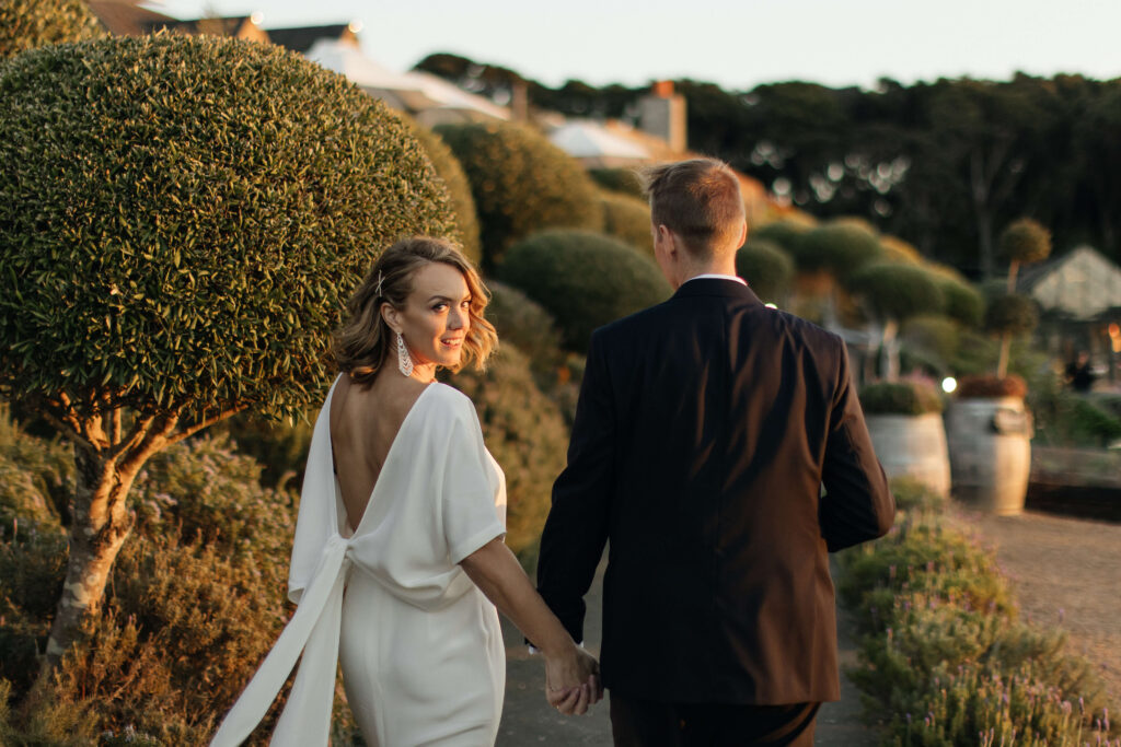 Wedding sunset photos at Mudbrick on Waiheke Island