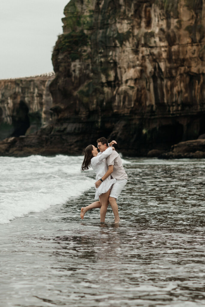 Auckland West Coast romantic photo shoot location