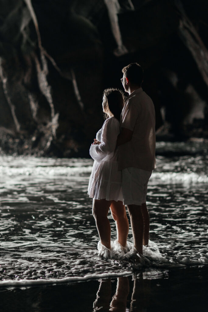 Māori Bay cave photos