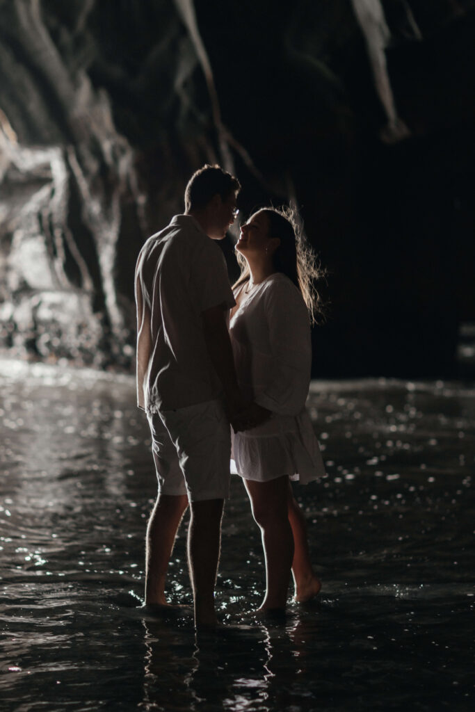 Māori Bay cave photos