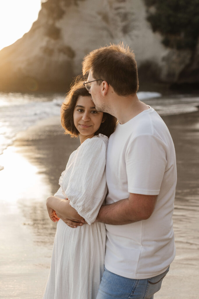 Romantic photo shoot at Cathedral Cove